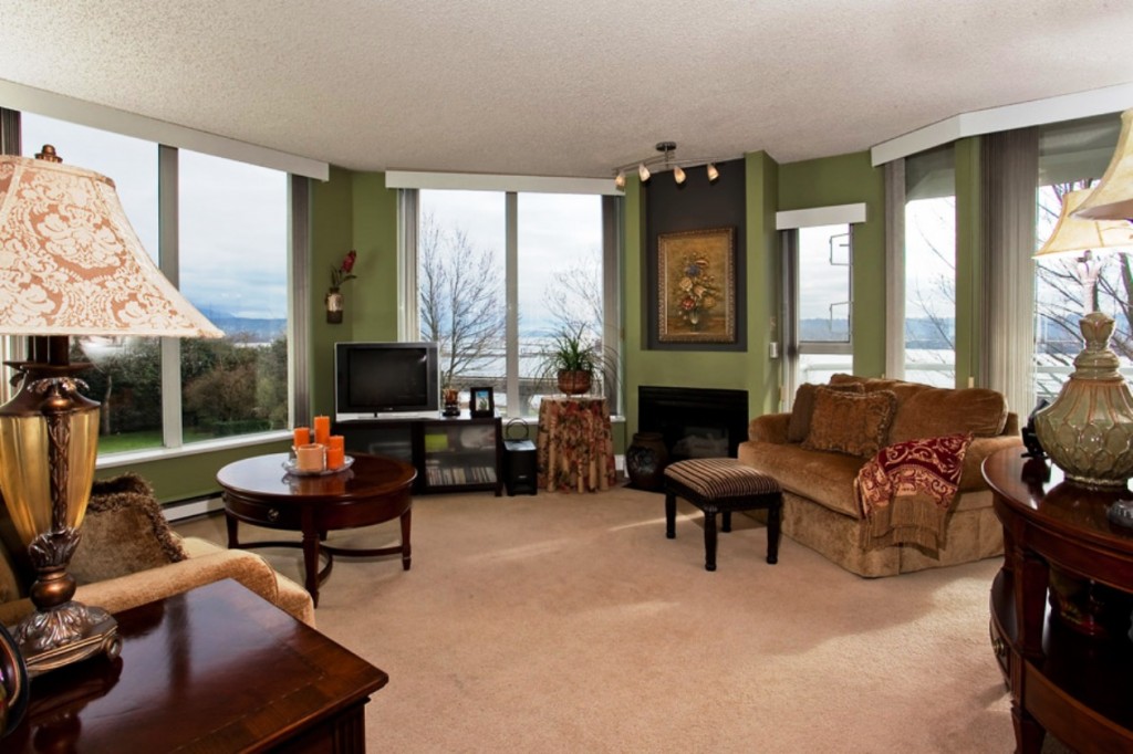 New West condo