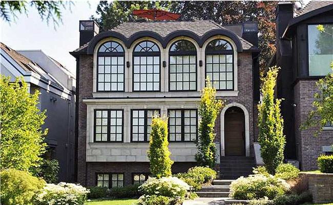 Real estate sale in Point Grey Real estate sale in Point Grey