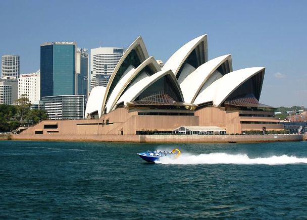 Australian property is attracting Chinese buyers Australian property is attracting Chinese buyers